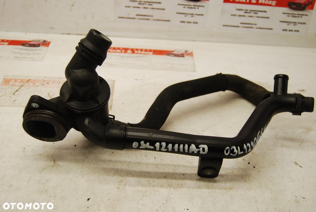 OBUDOWA TERMOSTATU 03L121111AD SEAT EXEO 2.0 TDI AUDI A4 - 2