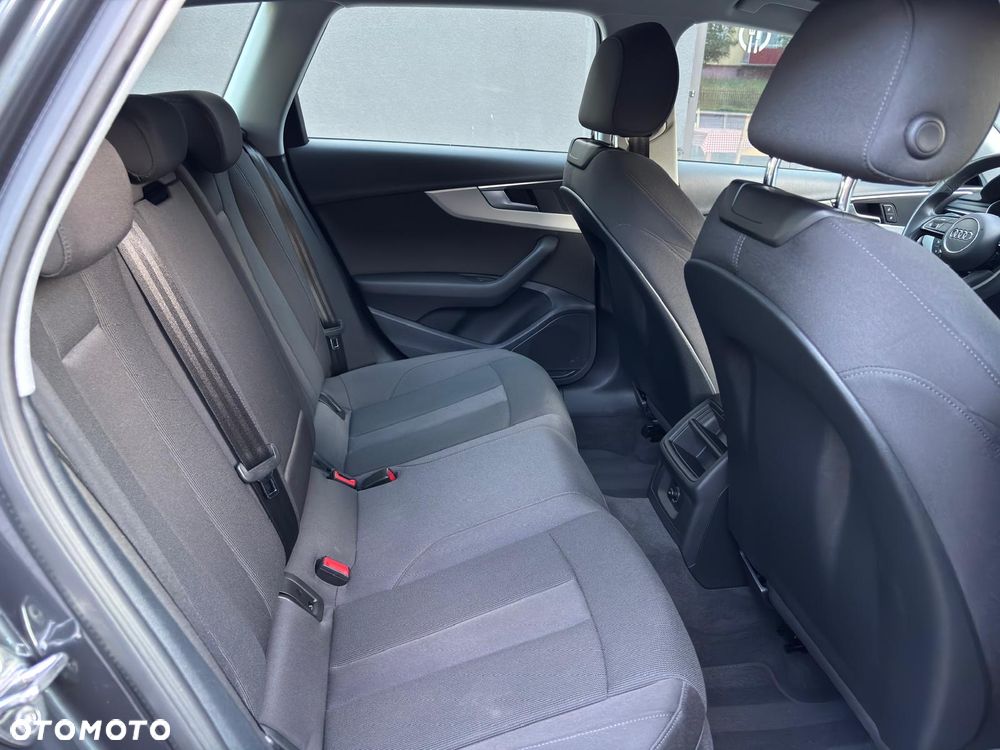 Audi A4 Avant 30 TDI S tronic advanced - 23