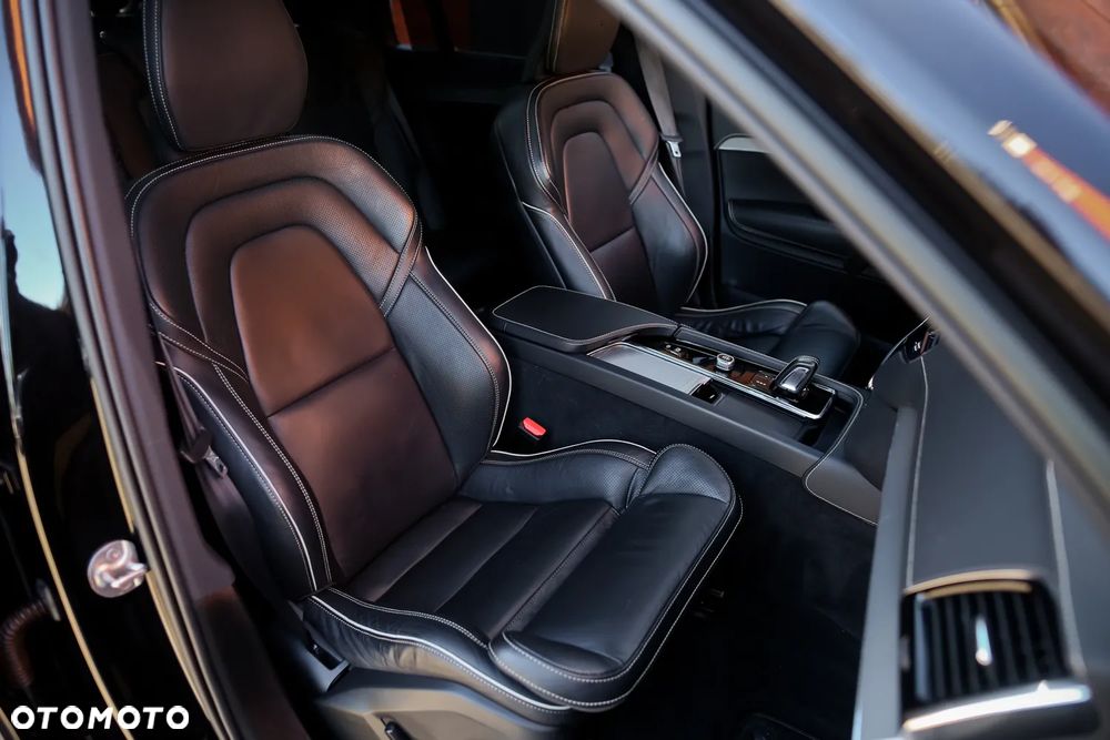 Volvo XC 90 B5 D AWD Geartronic RDesign - 27