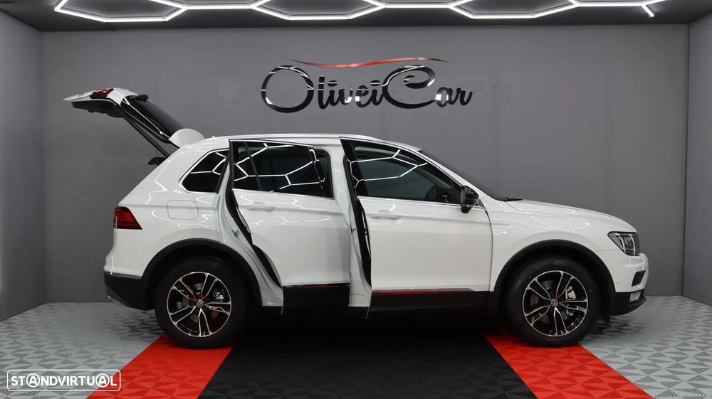 VW Tiguan 2.0 TDI Highline DSG 4Motion - 3