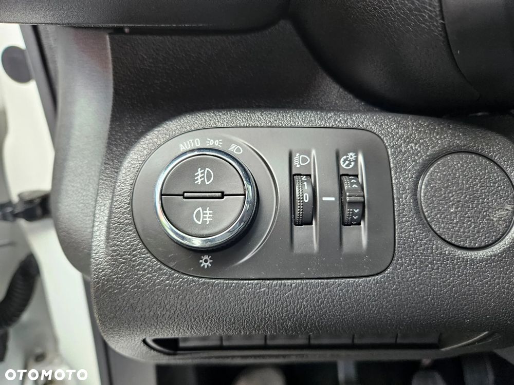 Opel Combo LONG 1.5 TURBO D - 18
