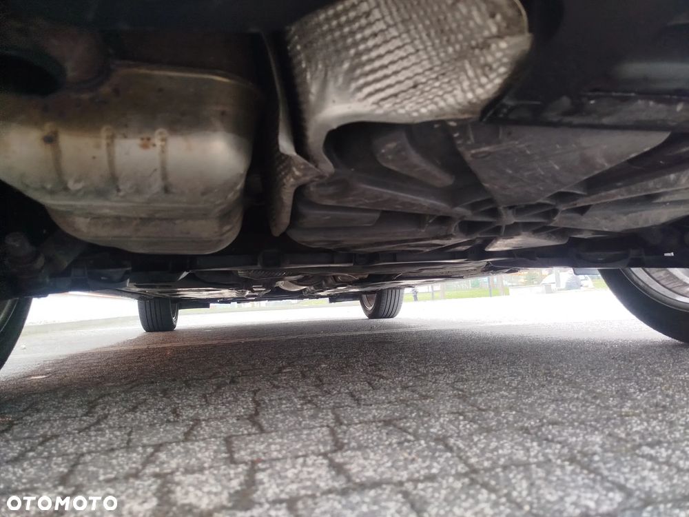 Renault Scenic ENERGY TCe 130 S&S Paris - 37