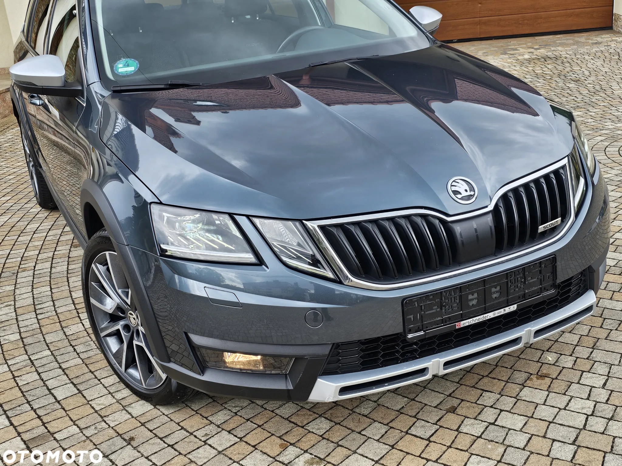 Skoda Octavia Combi 2.0 TDI 4x4 DSG Scout - 12