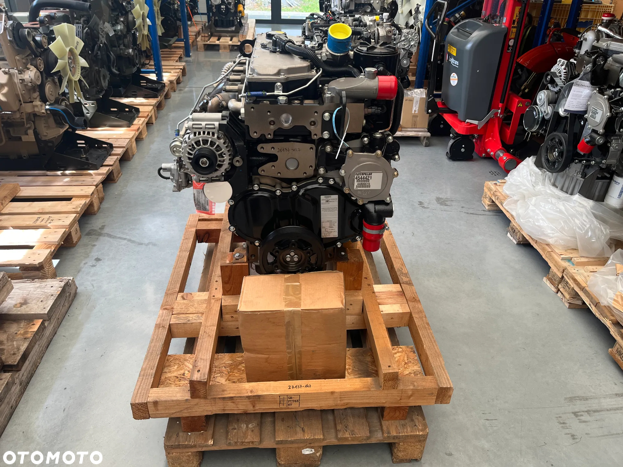SILNIK CAT C4.4 Perkins MK82200 1104C Perkins MPKXL04.4SU1 34900 netto - 9