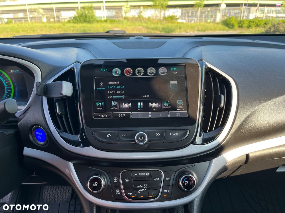 Chevrolet Volt - 24