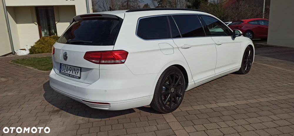 Volkswagen Passat - 8