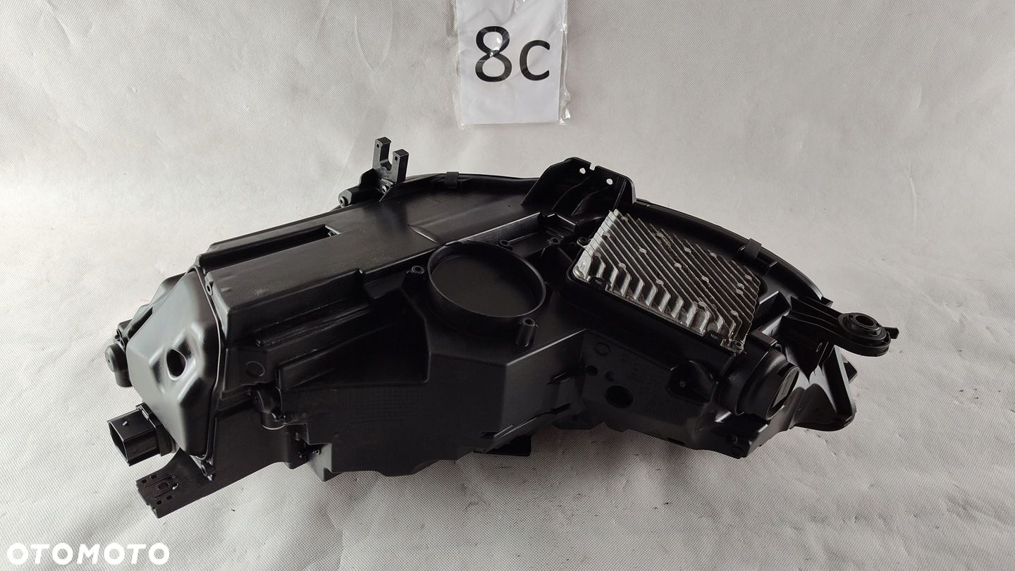 AUDI A4 B9 LIFT FULL LED MATRIX PRAWY LAMPA 8W0 - 8