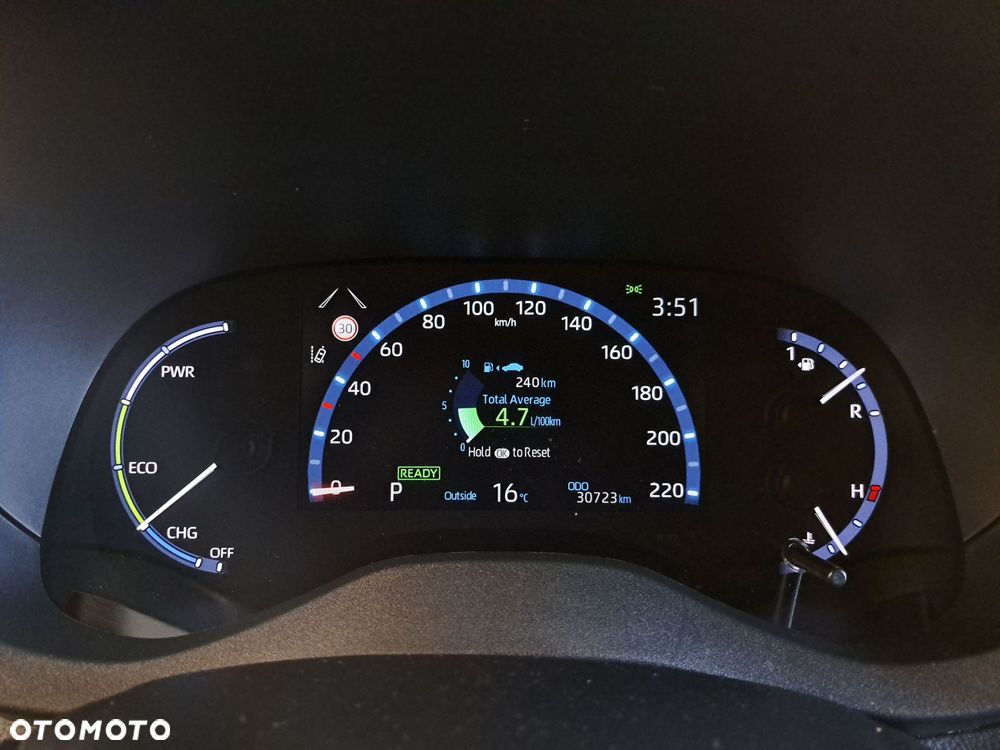 Toyota Yaris Cross - 32