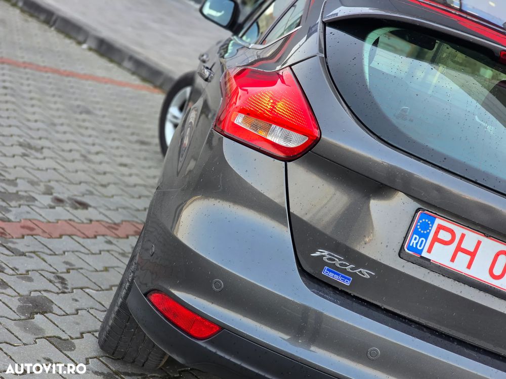 Ford Focus 1.0 EcoBoost Start Stop Titanium - 17