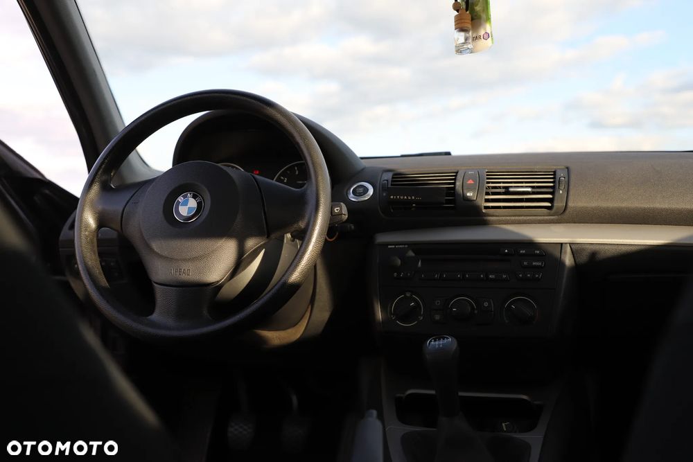 BMW Seria 1 - 10