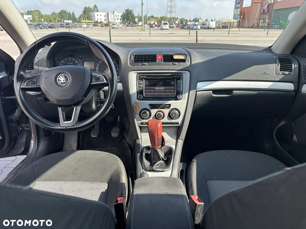 Skoda Octavia 2.0 TDI DPF Ambiente - 8