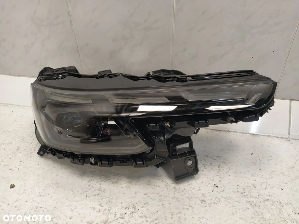 ALFA ROMEO JUNIOR MILANO LAMPA LAMPY REFLEKTOR REFLEKTORY PRZÓD LEWA PRAWA BASE LED PRZETWORNICE ŚRODEK CZARNY POŁSYK KOMPLETNE NOWE ORYGINAŁ - 4