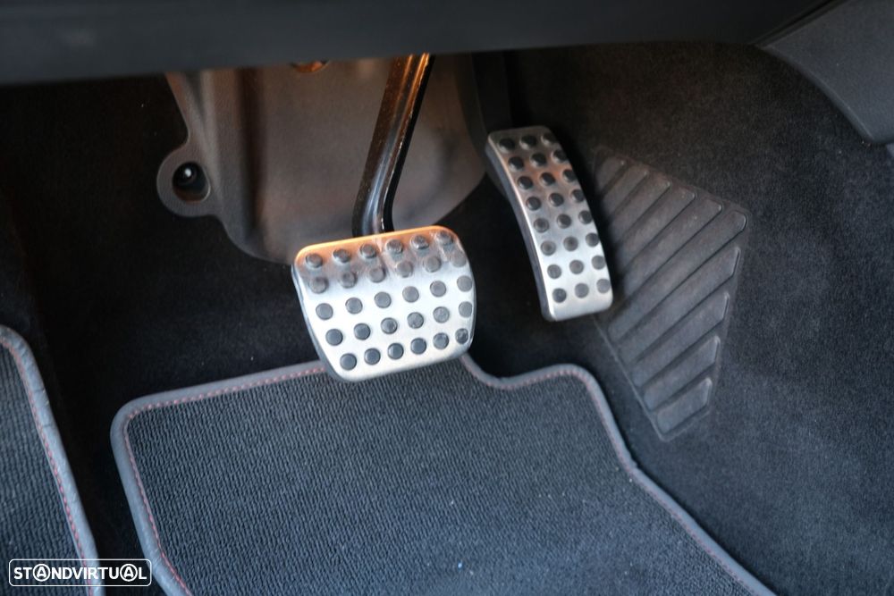 Mercedes-Benz GLA 220 d AMG Line 4-Matic - 41