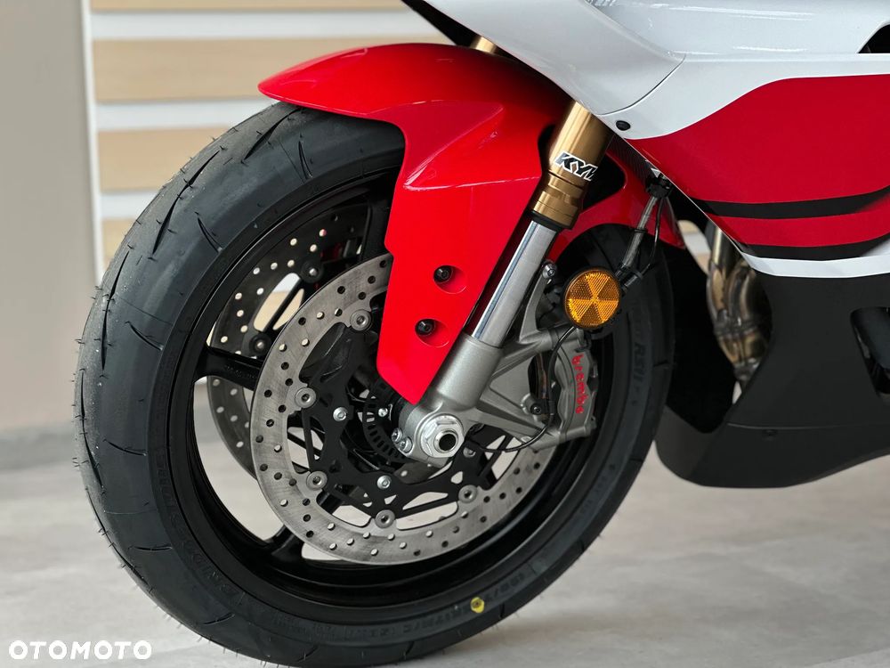 Yamaha R9 - 14