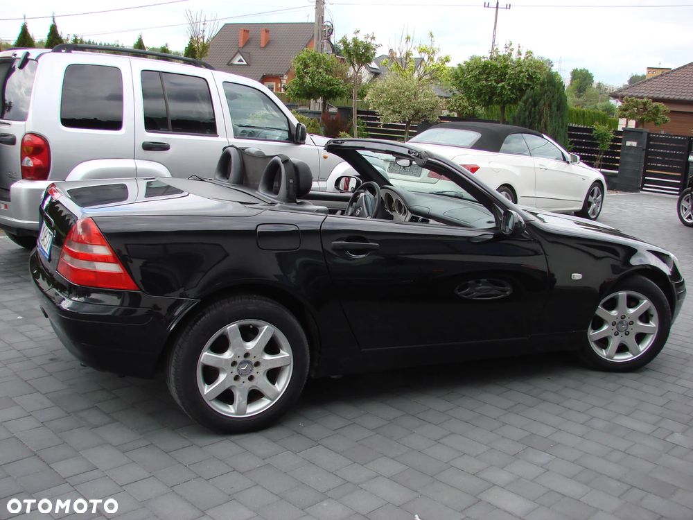 Mercedes-Benz SLK - 12