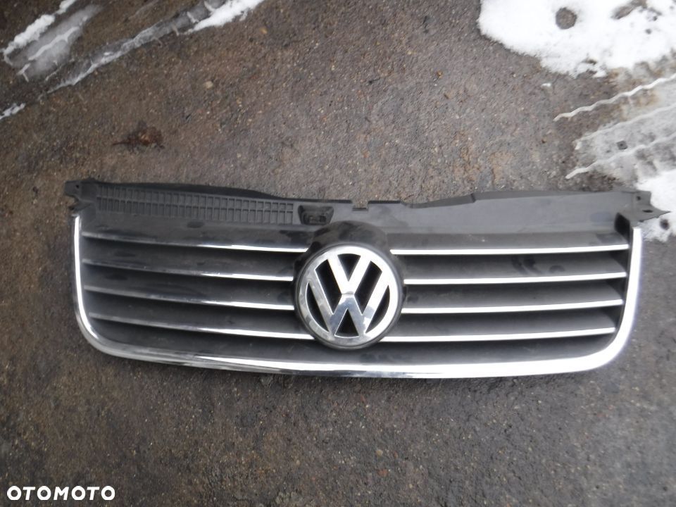 Vw Passat B5 fl atrapa grill znaczek - 1