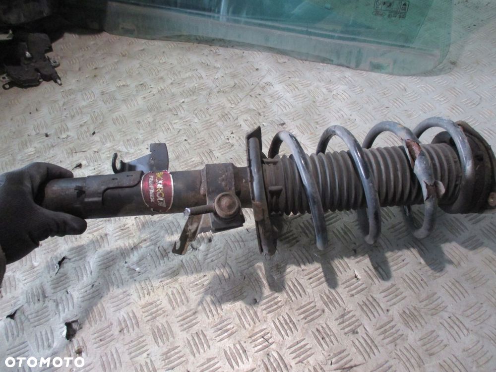 AMORTYZATOR PRZÓD PRAWY FORD FOCUS C-MAX MK2 1.8B - 4