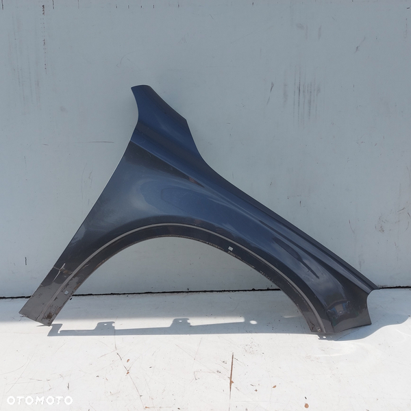 BLOTNIK PRZOD PRZEDNI PRAWY MERCEDES GLA W156 ORYGINAL DEMONTAZ 1568810201