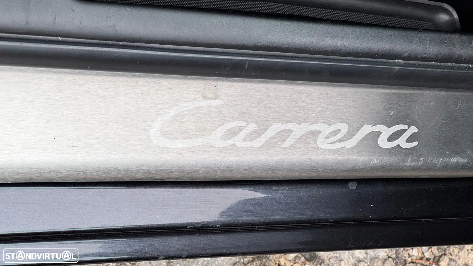 Porsche 911 (996) Carrera 4 - 32