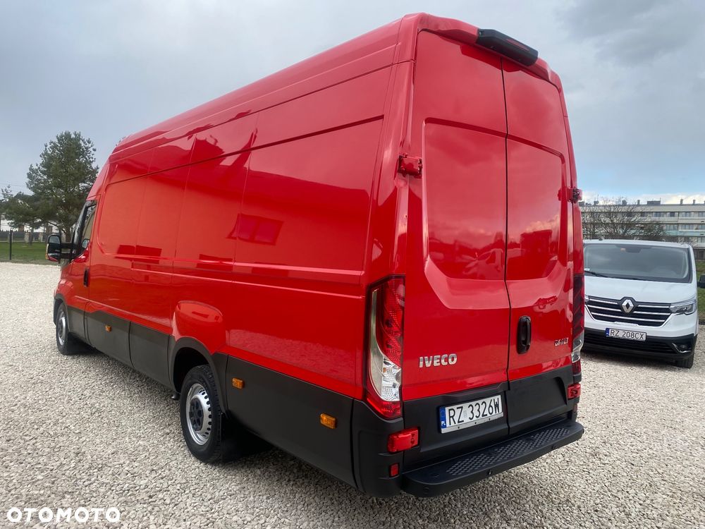 Iveco DAILY 35-180 MAX 3.0 zakupiony w salonie w Rzeszowie, serwisowany, bezwypadkowy - 12