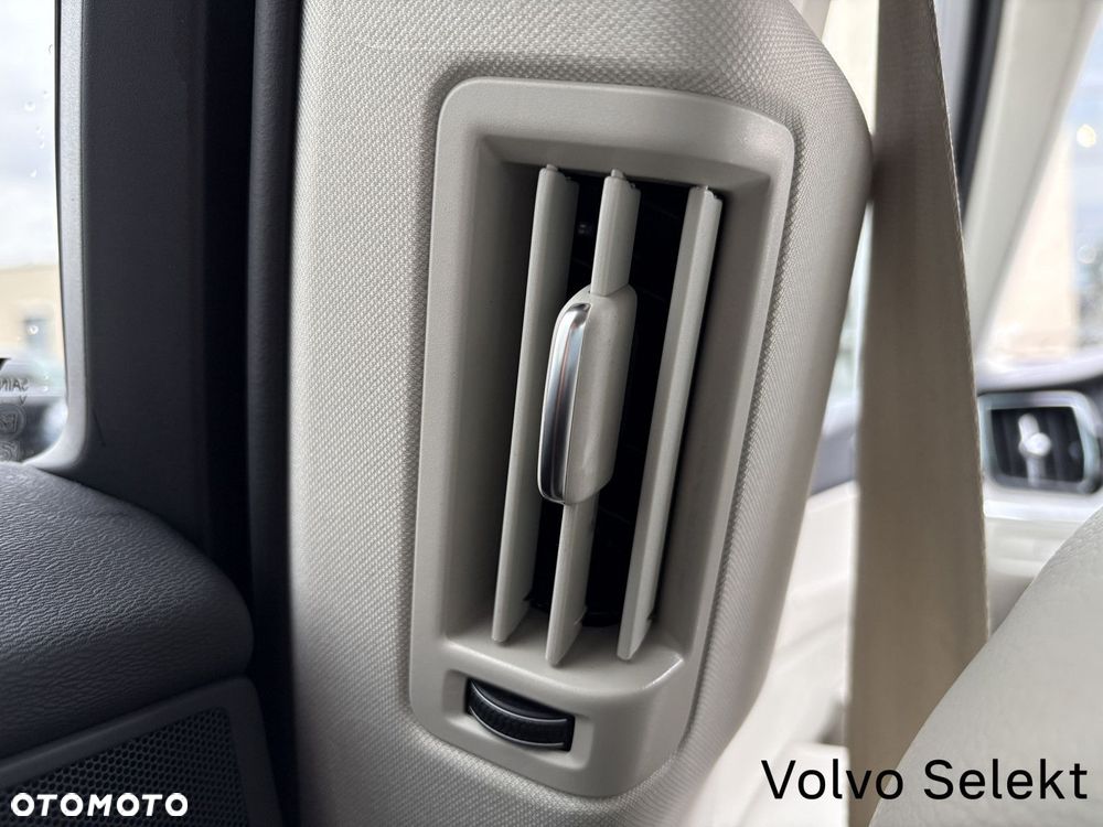 Volvo XC 60 - 22