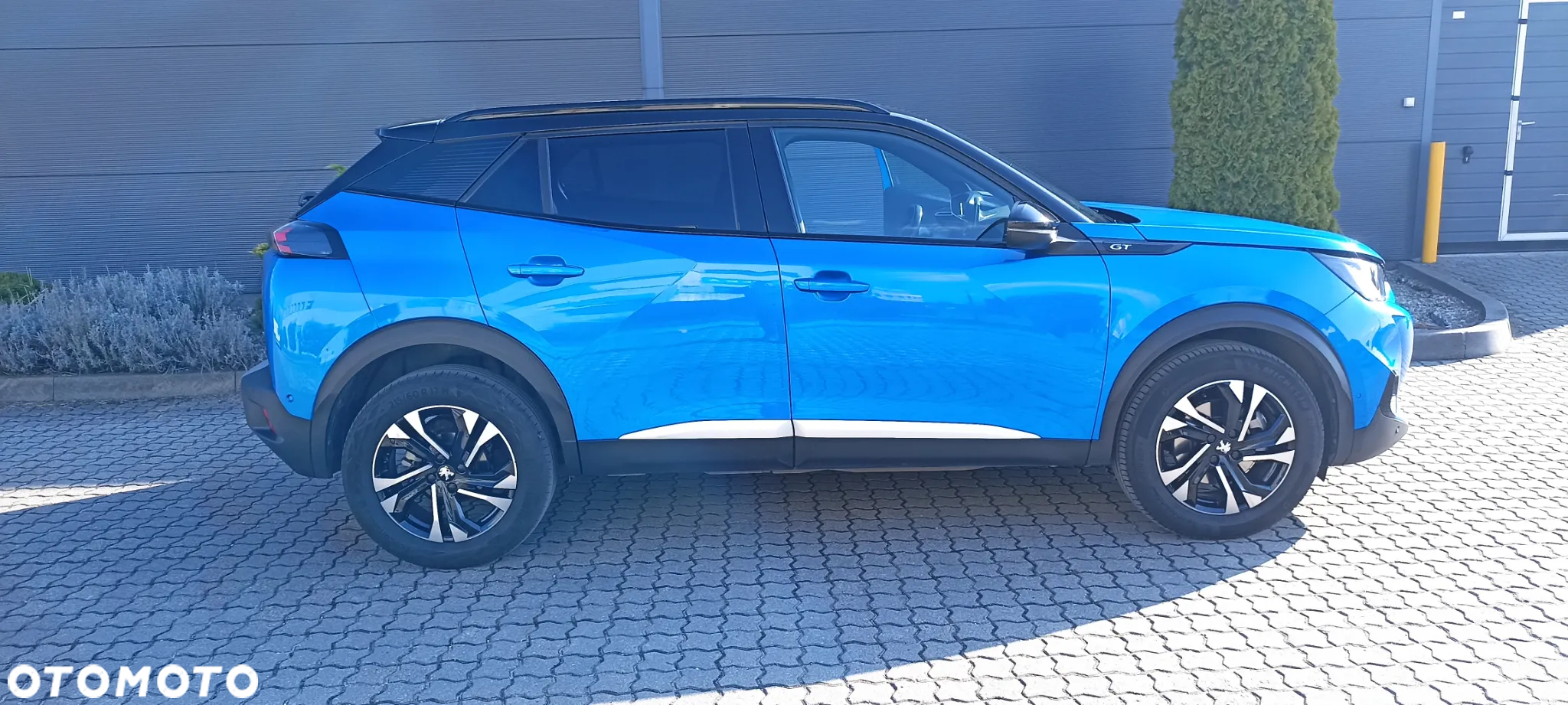 Peugeot 2008 1.2 PureTech GT S&S - 6