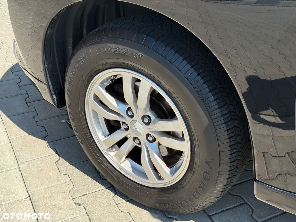 Mitsubishi Outlander 2.0 4WD Plus - 8