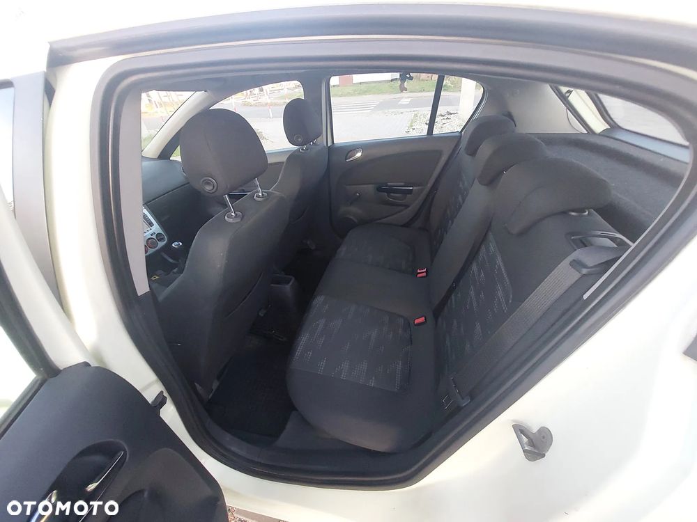 Opel Corsa - 15