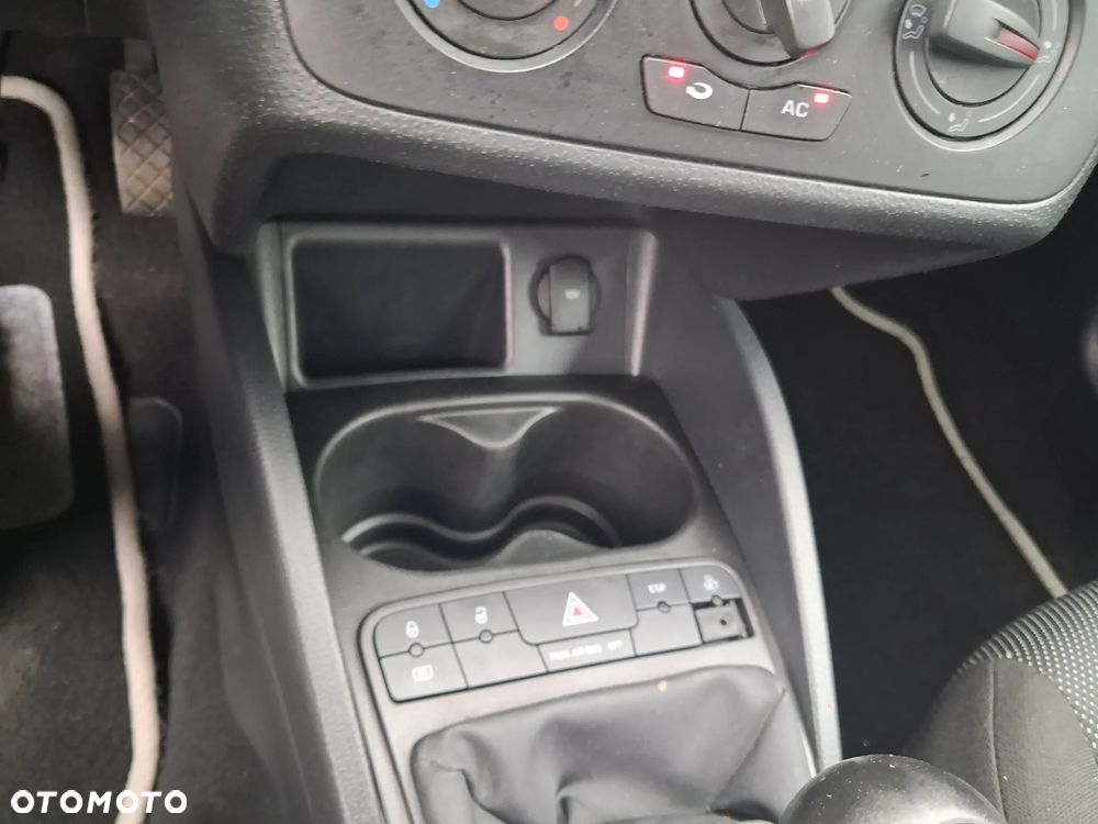 Seat Ibiza 1.6 16V Sport Edition - 10