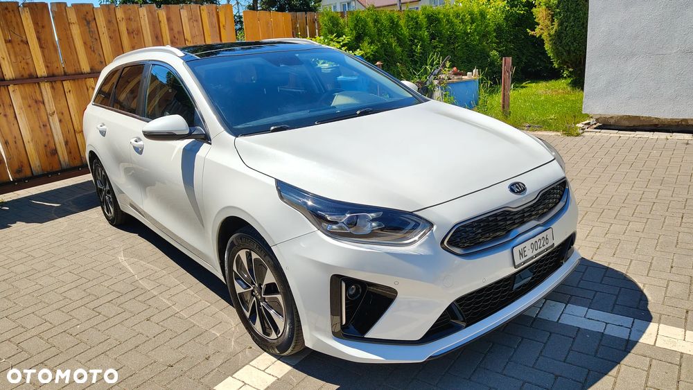 Kia Ceed 1.6 GDI PHEV L Business Line DCT - 1