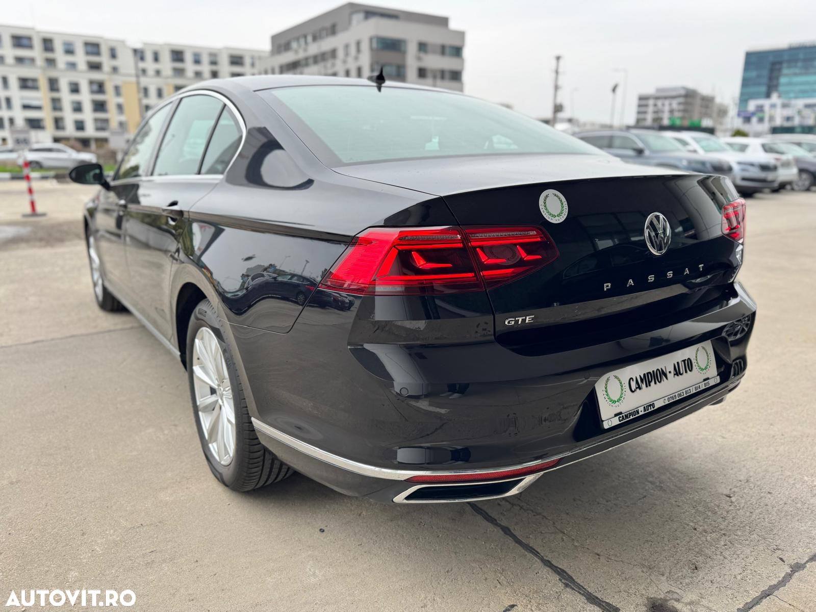 Volkswagen Passat GTE - 2