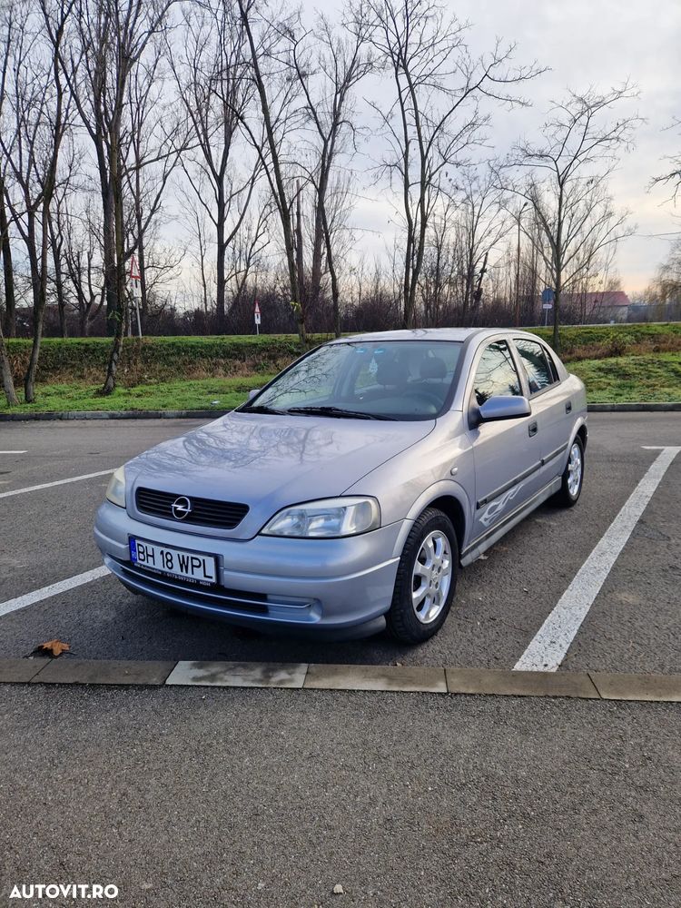 Opel Astra 1.6 Elegance - 1