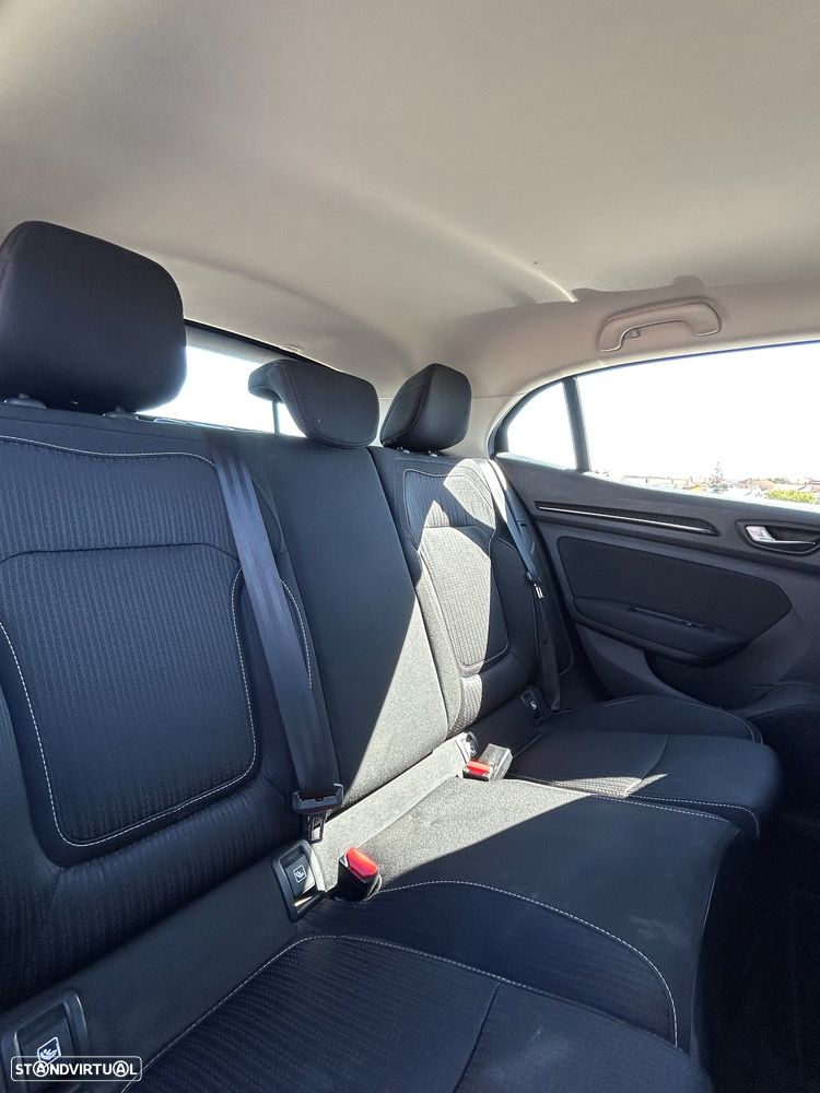 Renault Mégane 1.5 dCi Limited - 4