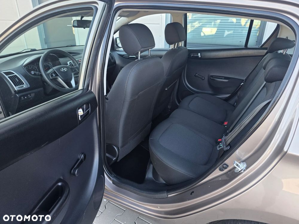 Hyundai i20 1.2 Select - 21