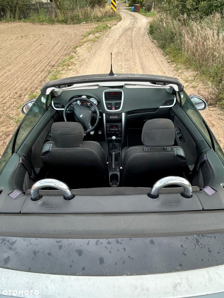 Peugeot 207 CC - 11
