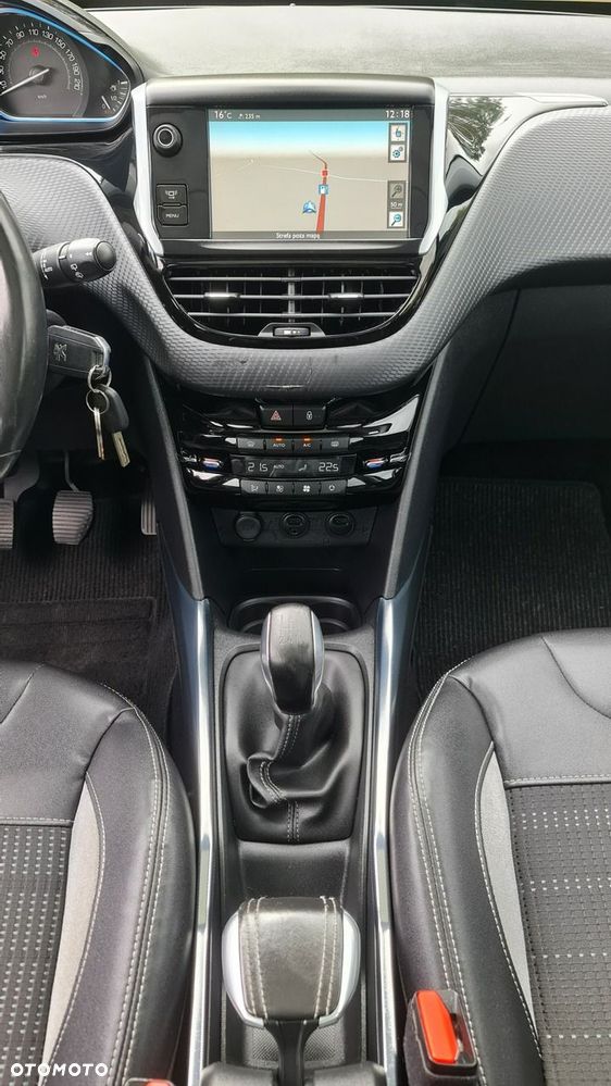 Peugeot 2008 1.6 VTi Allure - 18