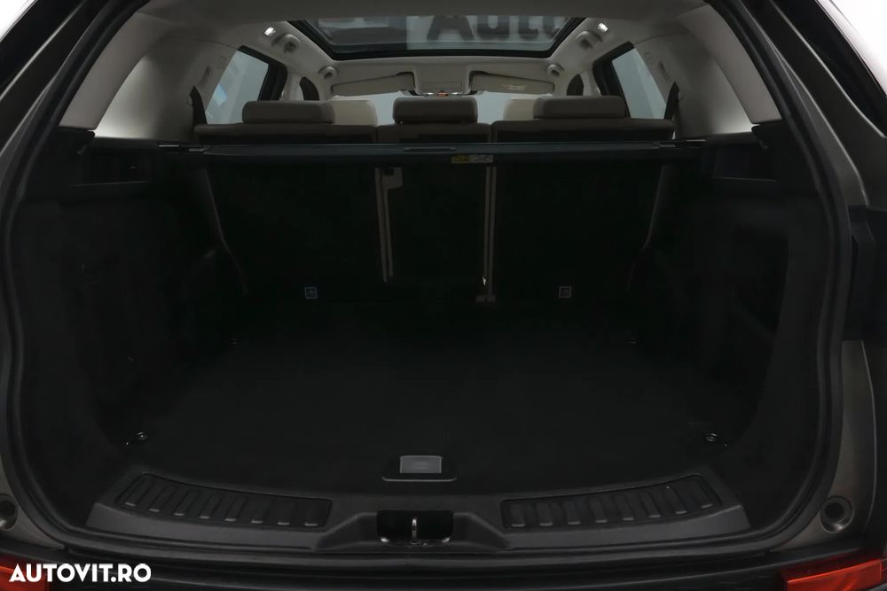Land Rover Discovery Sport ver-2-0-p290-r--dynamic-mhev - 26