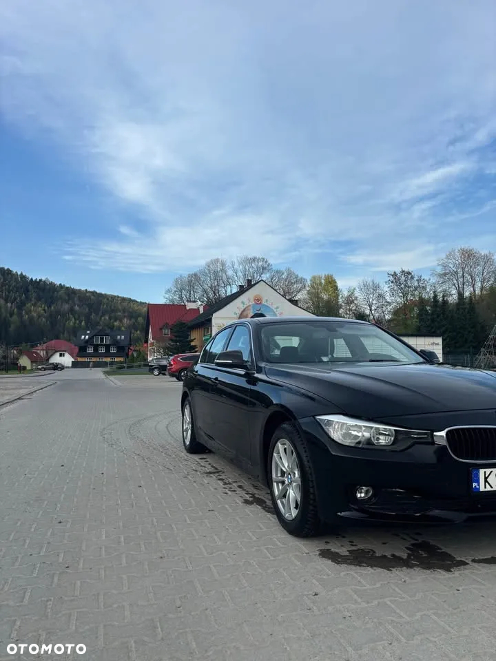 BMW Seria 3 316d - 14