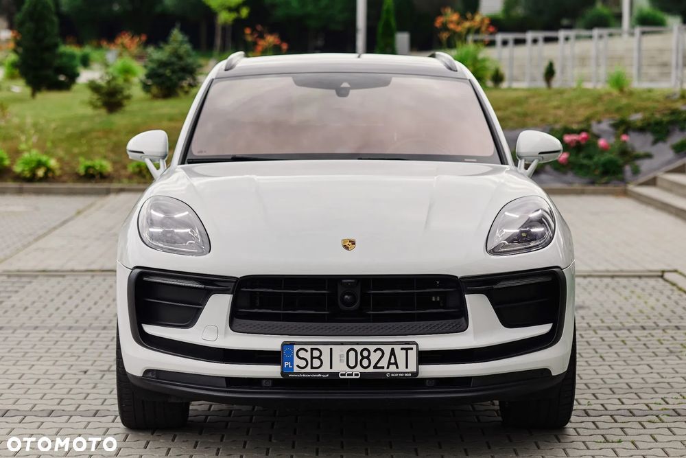Porsche Macan Standard - 2