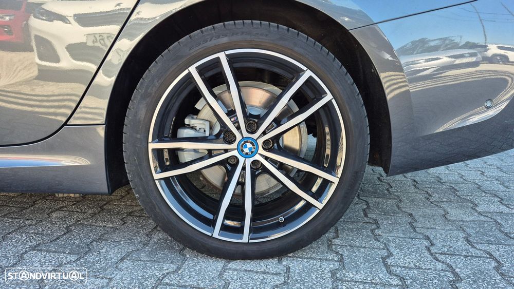 BMW 320 e Pack M Auto - 6