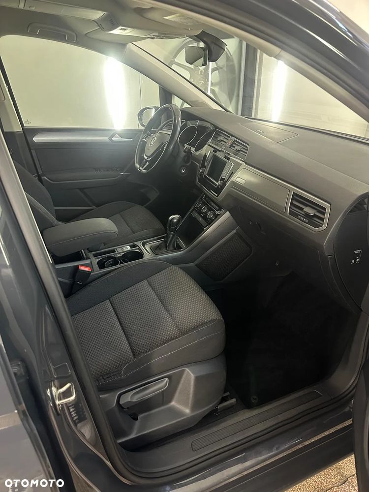 Volkswagen Touran 2.0 TDI BMT Comfortline DSG - 3