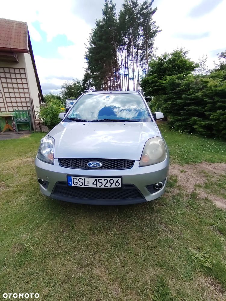 Ford Fiesta 1.4 Ambiente - 1