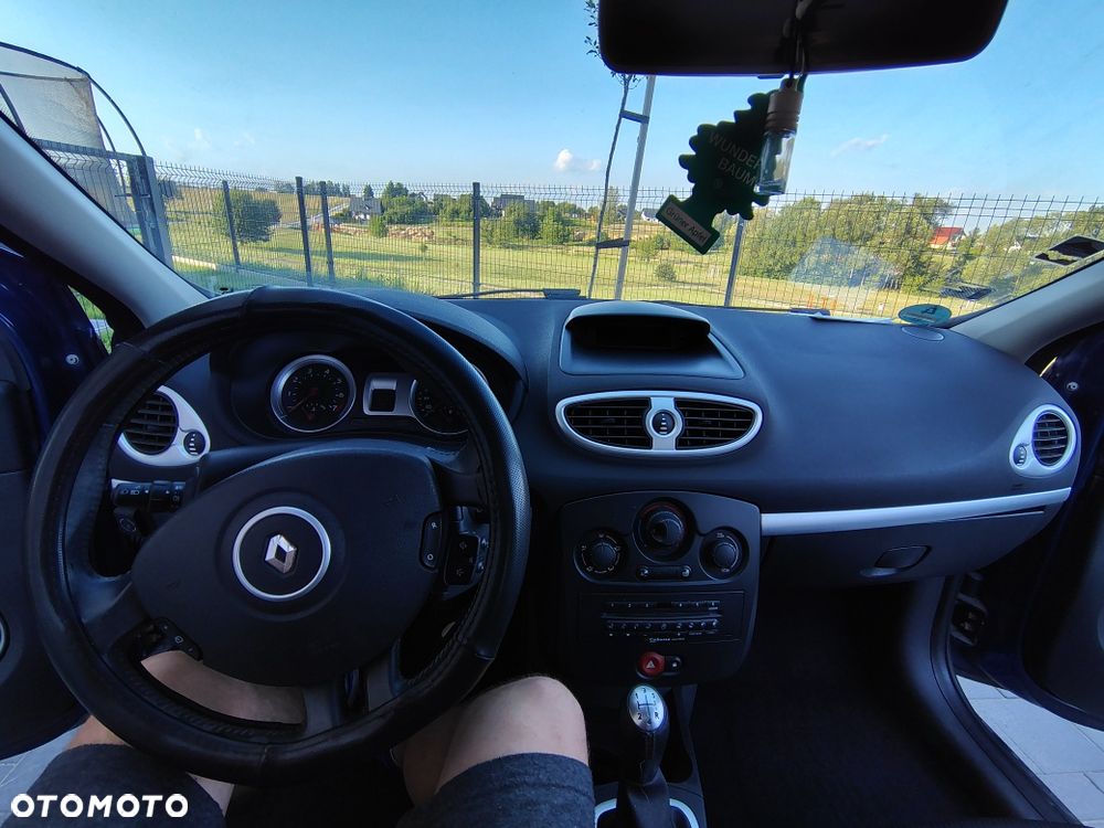 Renault Clio - 6