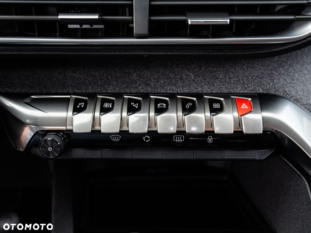 Peugeot 3008 1.2 PureTech Allure - 35