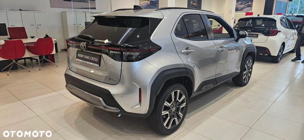 Toyota Yaris Cross Hybrid 1.5 Executive - 2