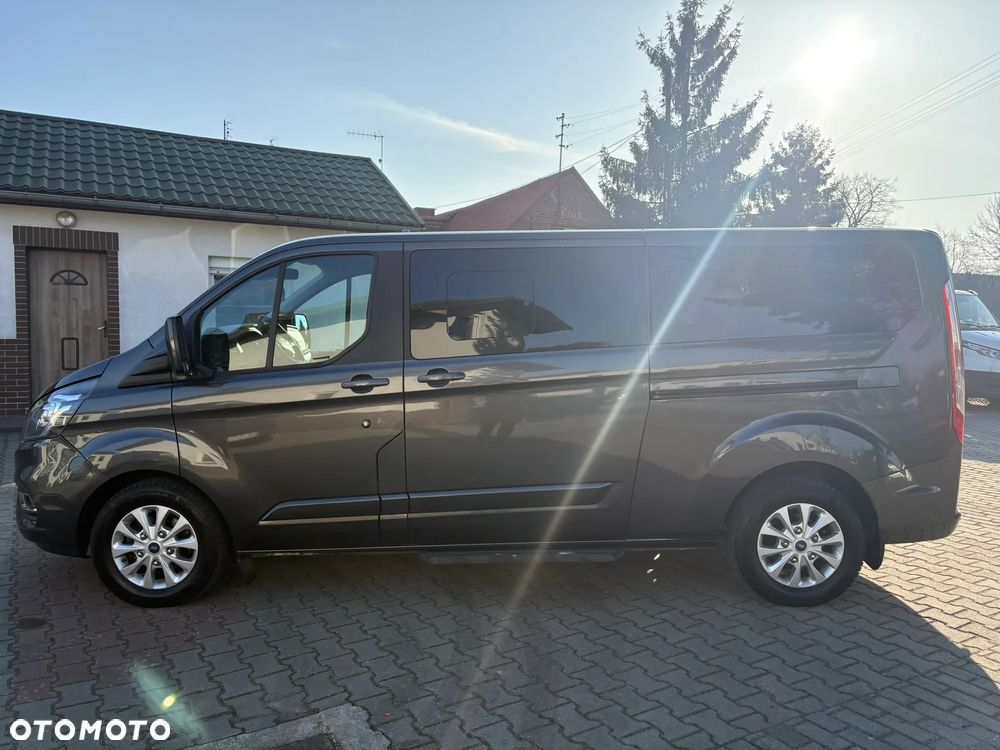 Ford Tourneo Custom - 4