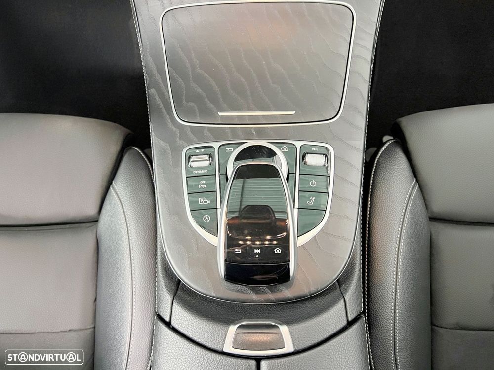 Mercedes-Benz E 220 d AMG Line - 13