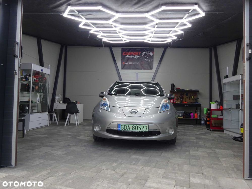 Nissan Leaf - 2