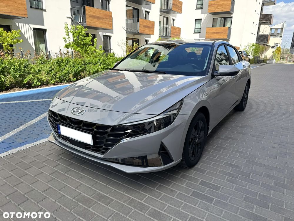 Hyundai Elantra 1.6 Smart CVT - 2