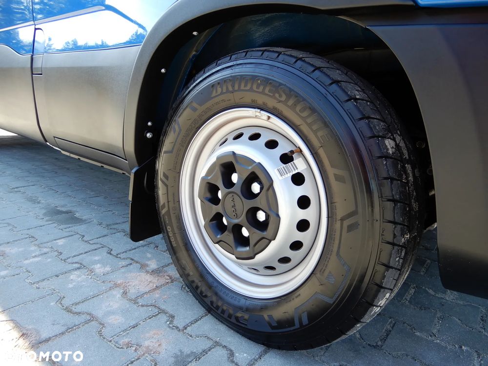 Iveco Daily 35S18 3.0 HPI 180 KM POWER Furgon Blaszak XXL 4.70 CM MAXI LONG Wysokość H2 1900 mm WZMACNIANE ZAWIESZENIE 968 Kg Ładowność HAK 3500 Kg Rozstaw Osi 4100 mm DMC 3500 Kg, WZMACNIANY Stan NOWY NIE UŻYWANY OKAZJA DOSTEPNY I GOTOWY - 11